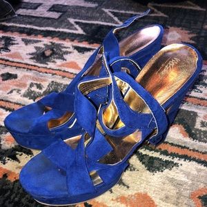 blue heels